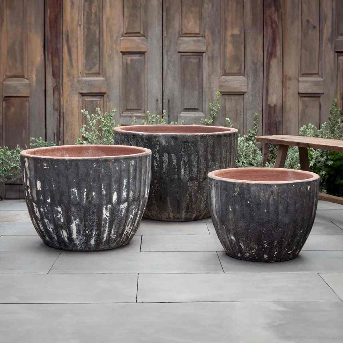 5004 18203 Velia Planter Pacifica Glazed Vicolo Noir