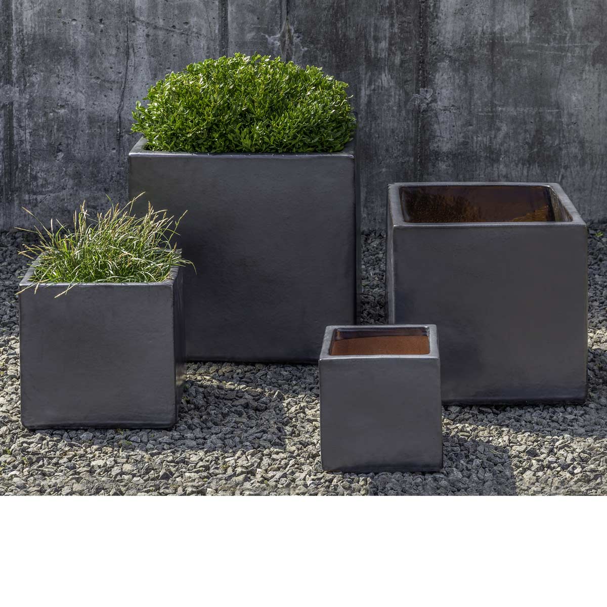 Hancock Planters (terracotta In Metal Gray Glaze)