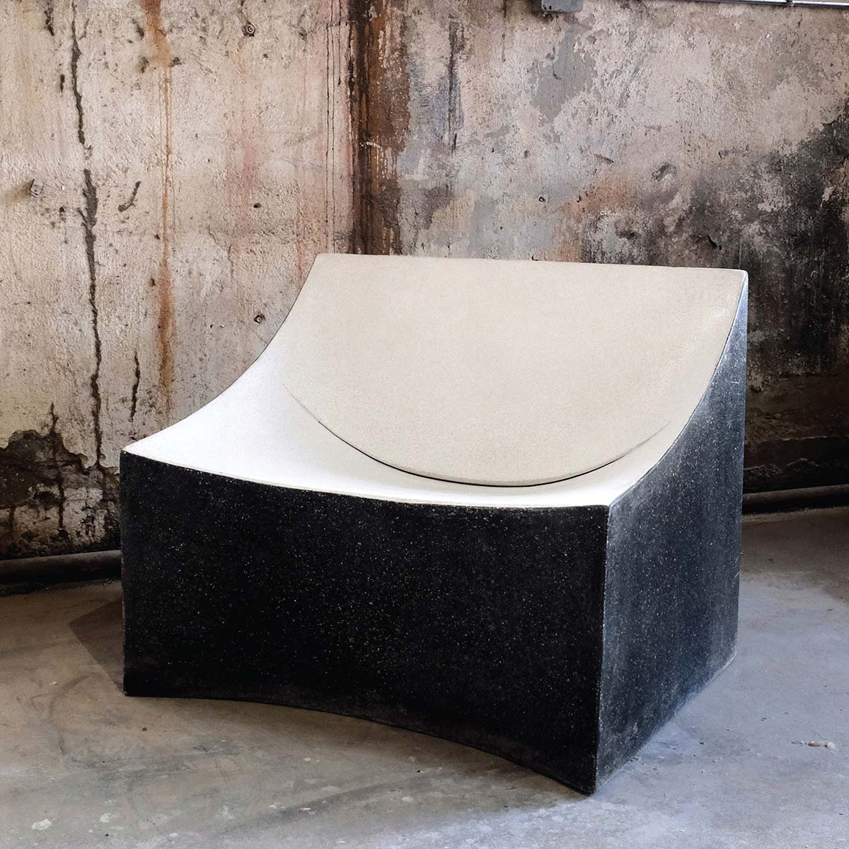 Lucio Lounge Chair (fiberglass Resin And Aggregate In Black And White Dual Tone Finish)
