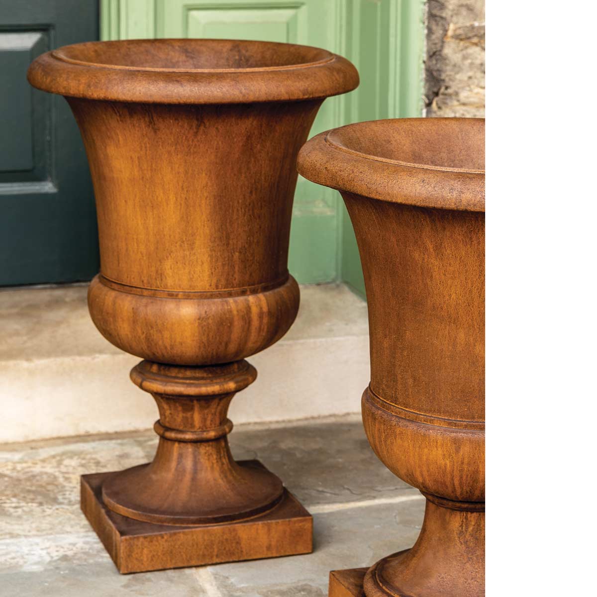 Soane Urn (cast Stone In Ferro Rustic Nuovo Finish)