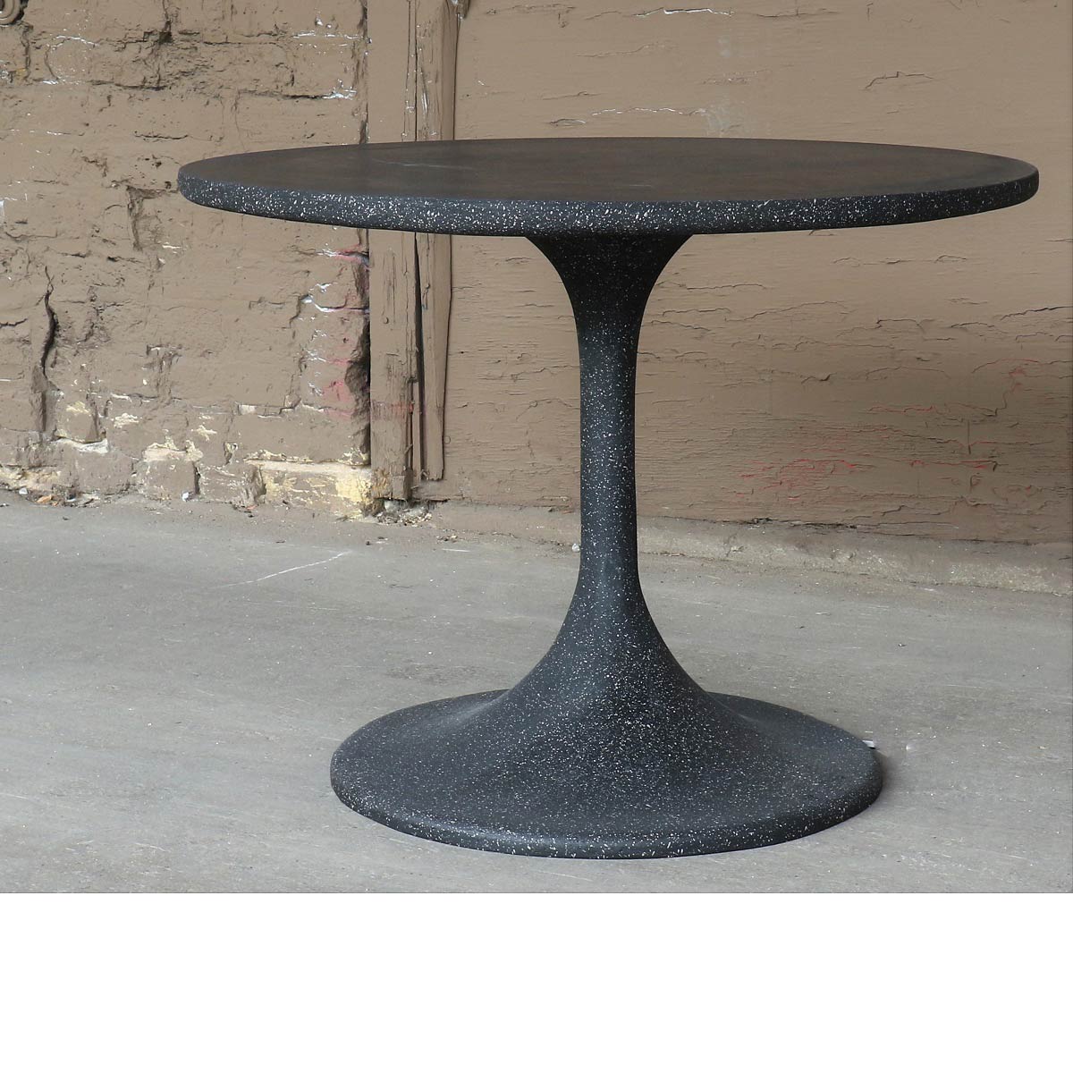 Spindle Table 30" (fiberglass Resin And Aggregate In Coal Stone)
