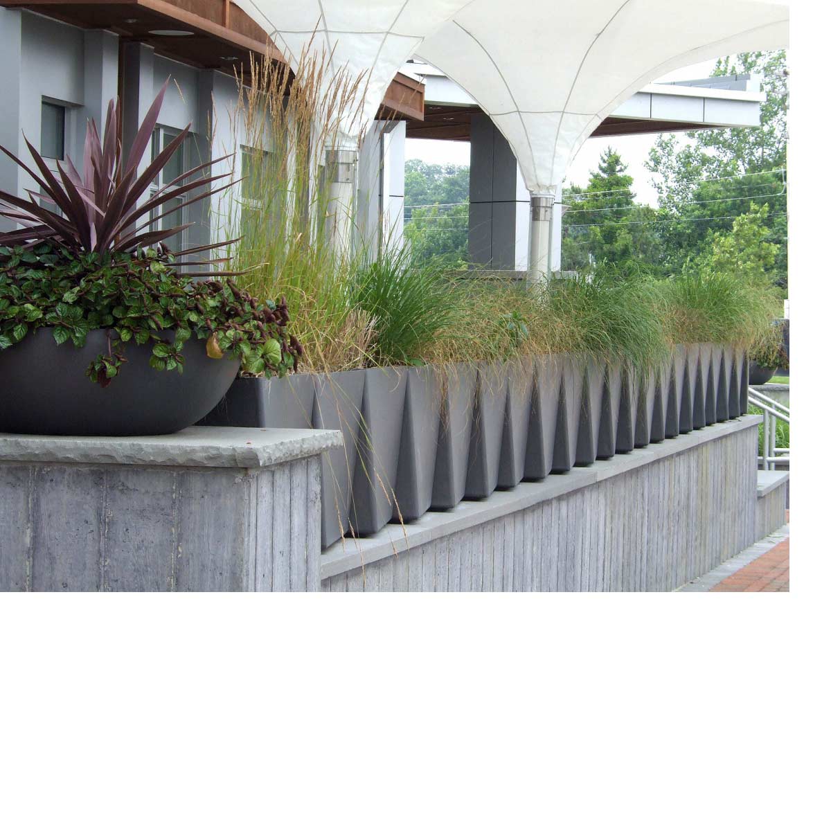 Twista Planters Material: Fiber Cement Finish: Anthracite