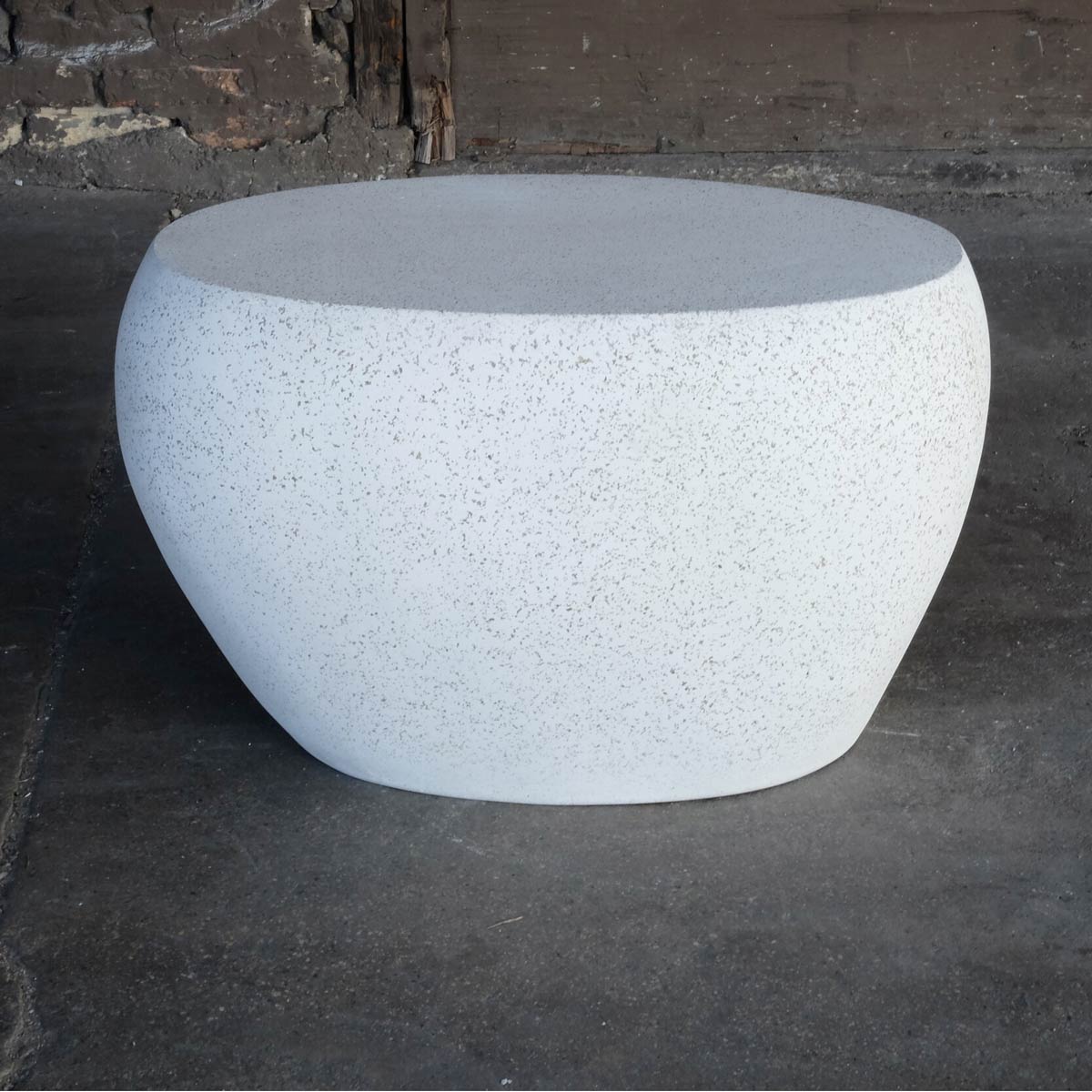 River Rock Table 26in (fiberglass Resin And Aggregate In Natural Stone Finish)